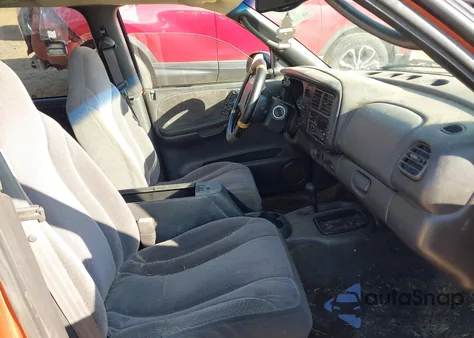 2000 Dodge Dakota Slt/Sport from USA, damaged, VIN 1B7GG2AX8YS720132